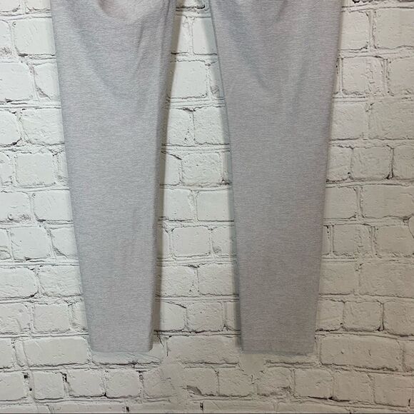 Outdoor Voices Tri Color Leggings Beige Cream Grey Size Small - Picture 7 of 10